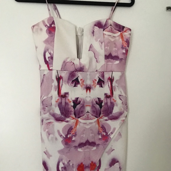 Sexy low cut summer dress - Picture 3 of 4